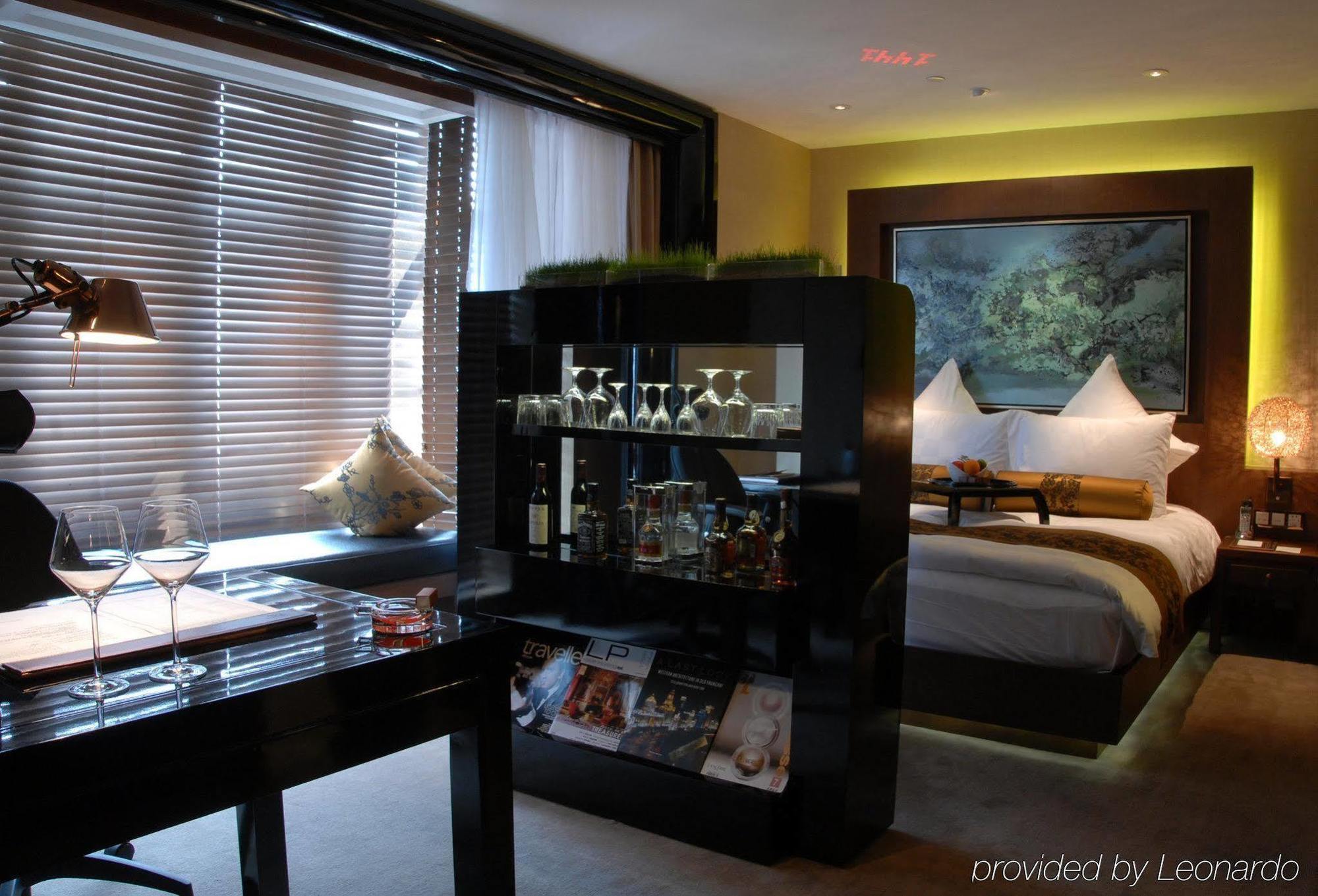 Pudi Boutique Hotel Fuxing Park Шанхай Экстерьер фото
